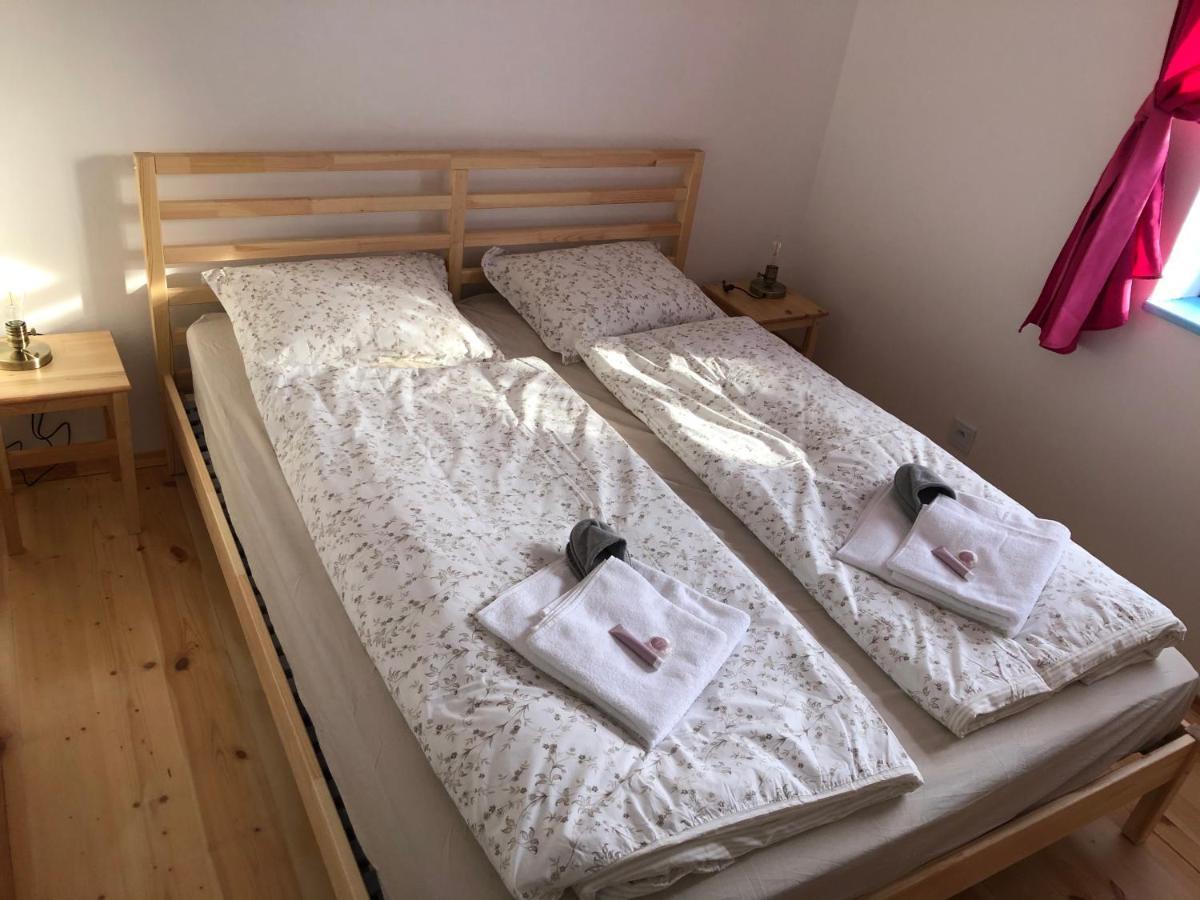 Pension S Laskou Karel Bezdez Buitenkant foto